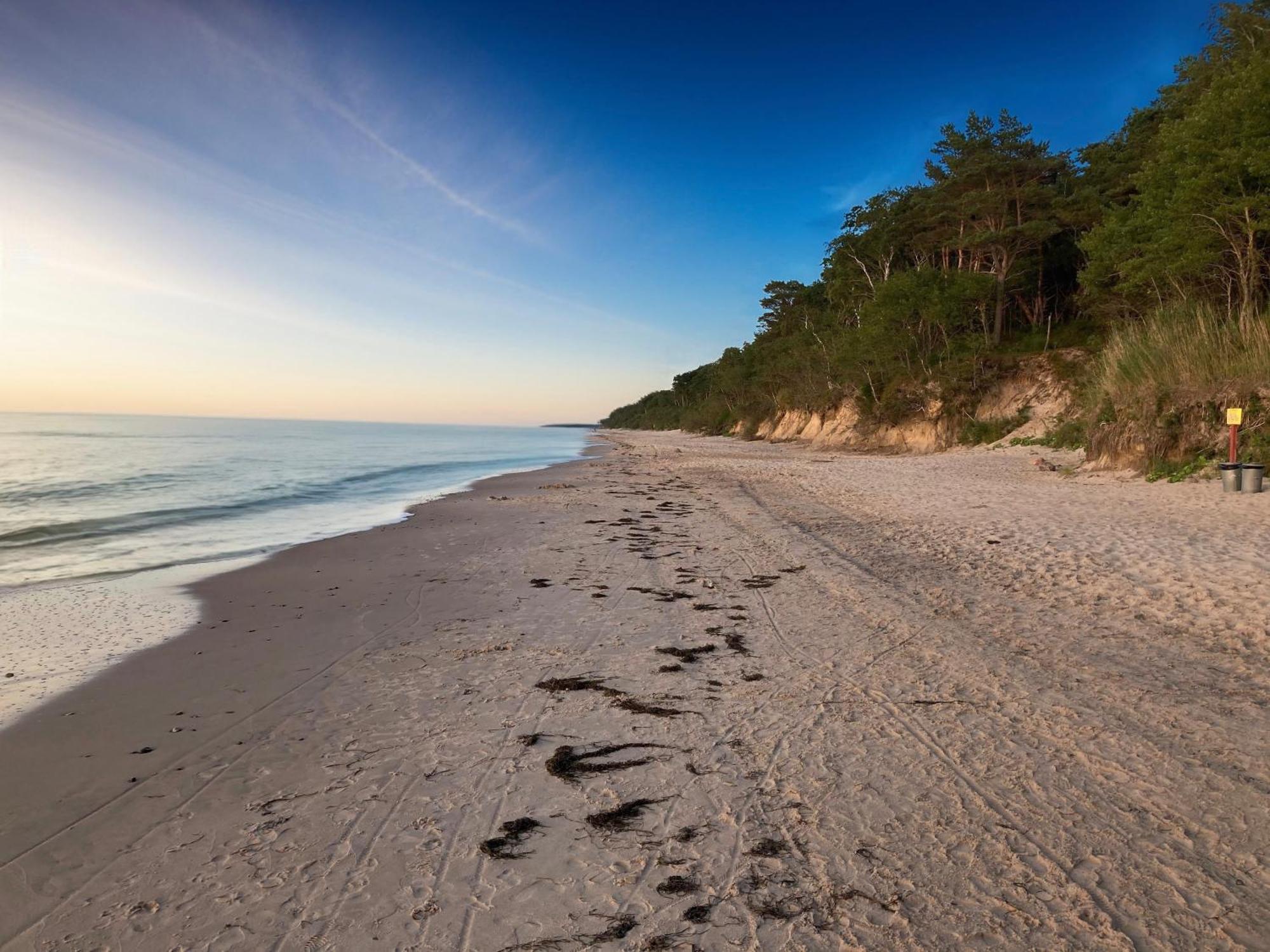 Apartment Royal Suite, 50 Meters To Beach, 10th Floor, Beautiful View, Baltic Dziwnowek